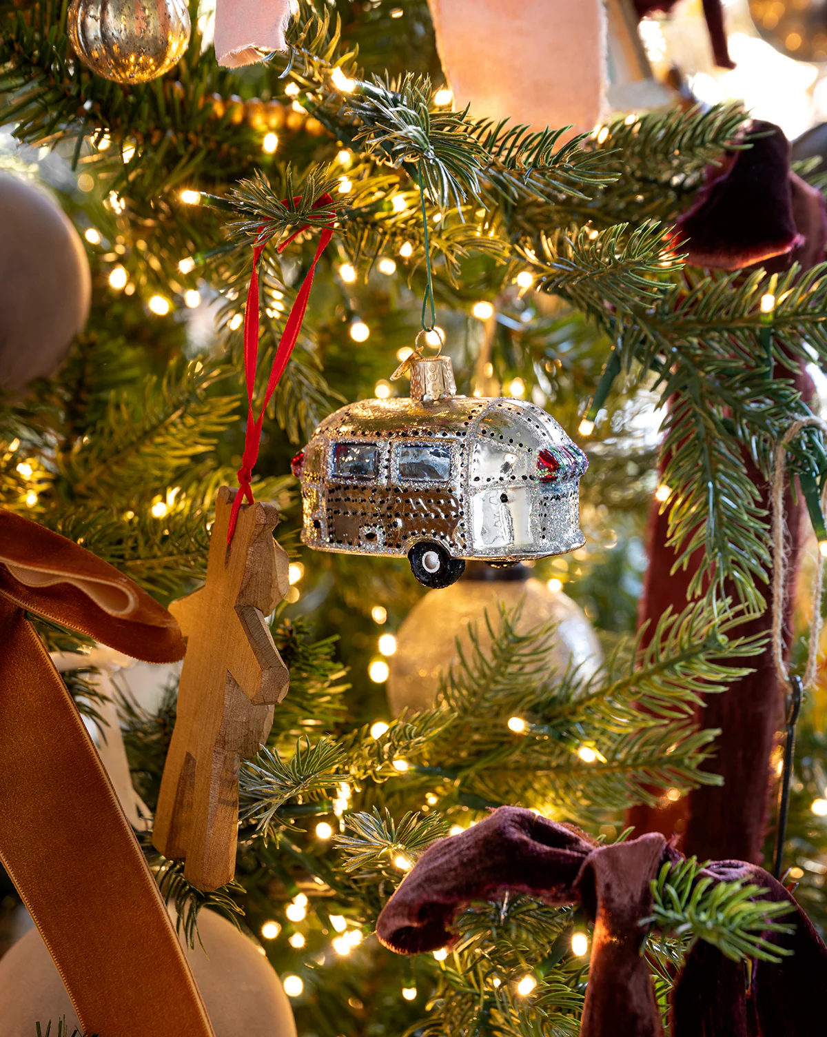 Vintage Trailer Ornament - Image 2