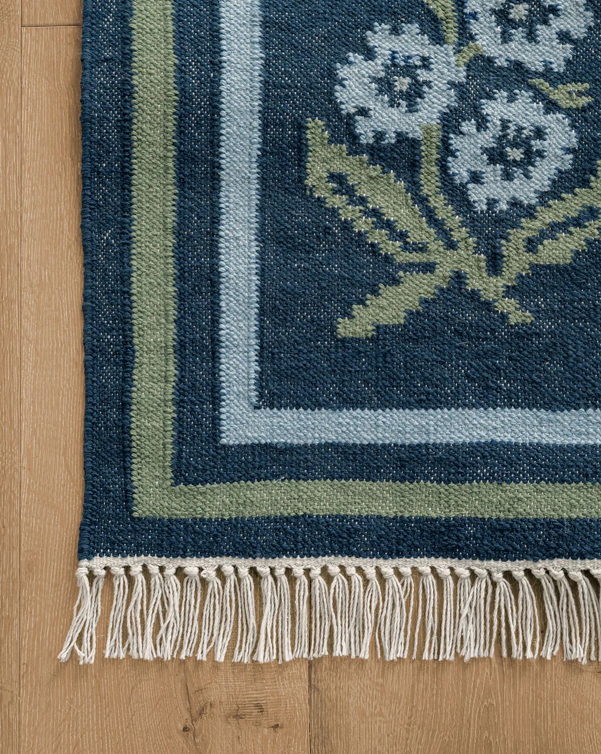 Aldridge Handwoven Indoor/Outdoor Rug - Image 5