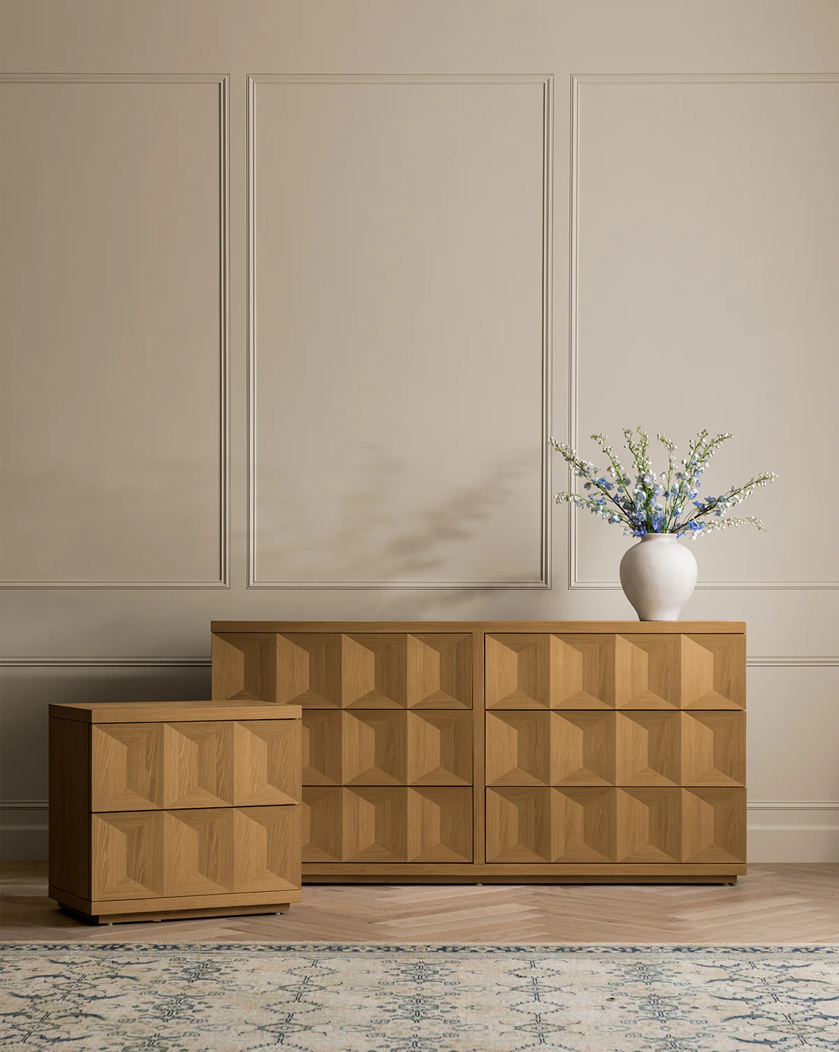 Beacon 6-Drawer Dresser - Image 4