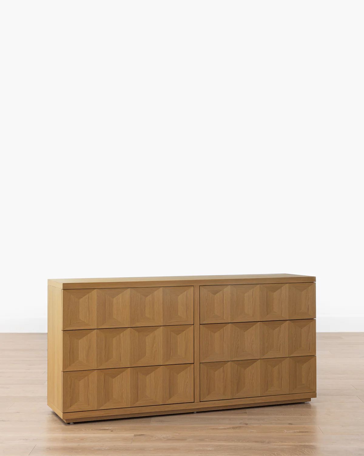Beacon 6-Drawer Dresser - Image 5