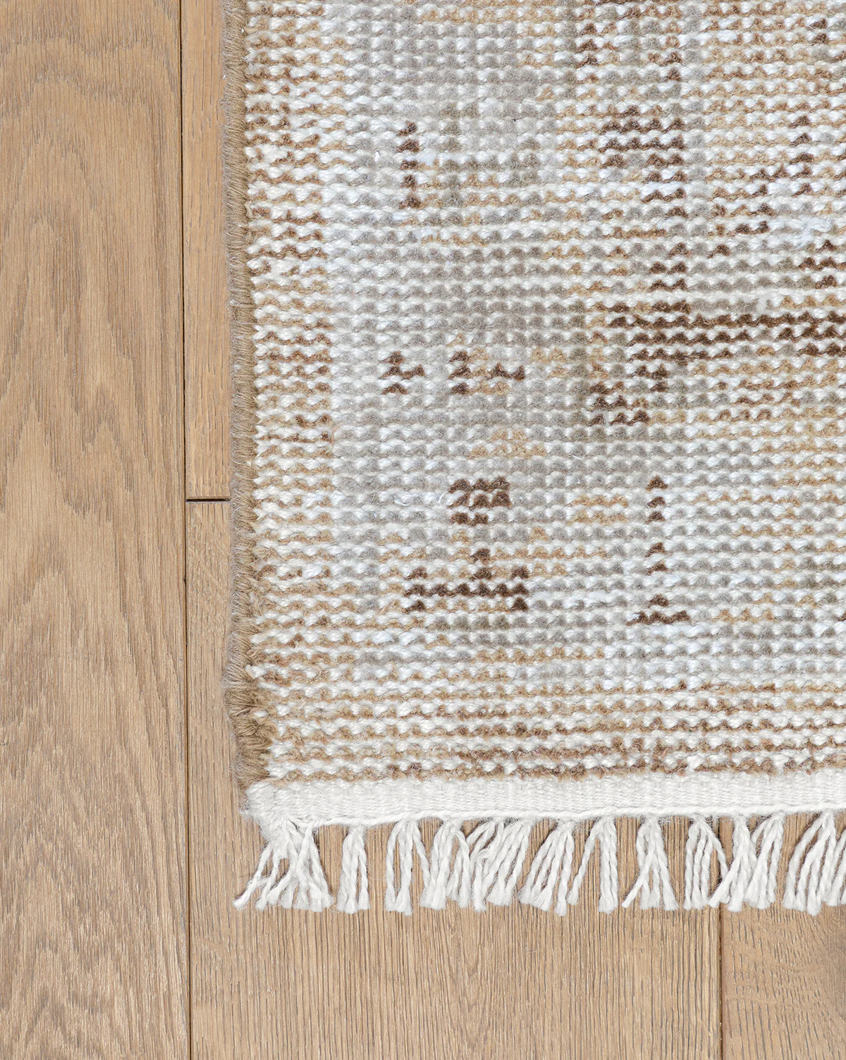 Charlot Hand-Knotted Rug - Image 4