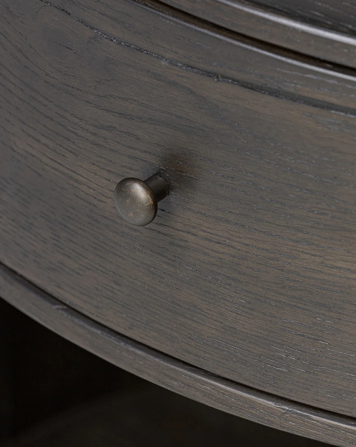 Glenndon Oak Nightstand - Image 3