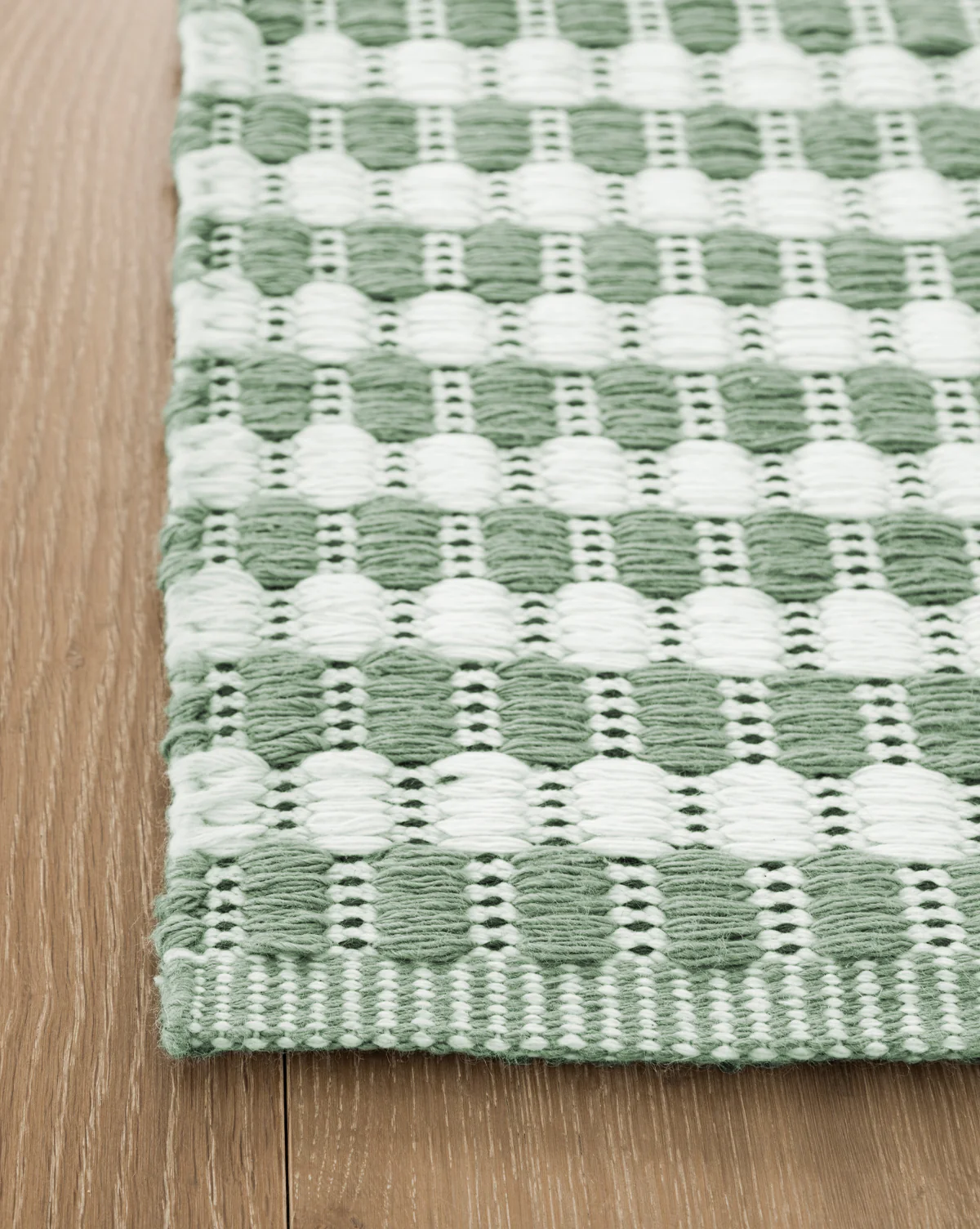 Granada Green Handwoven Indoor/Outdoor Rug - Image 6