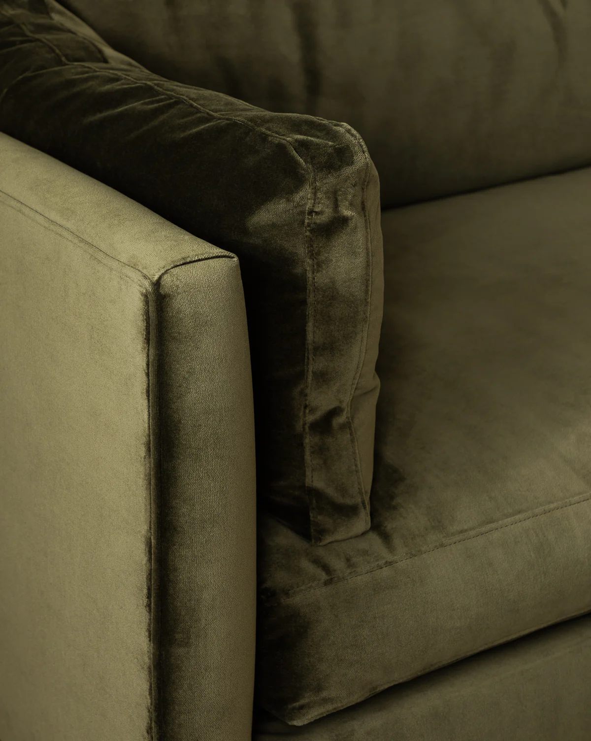 Haverford Upholstered Sofa 90" - Image 5