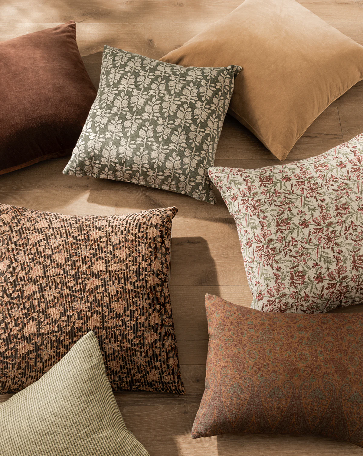 Isolde Velvet Block Print Pillow Cover - Image 4