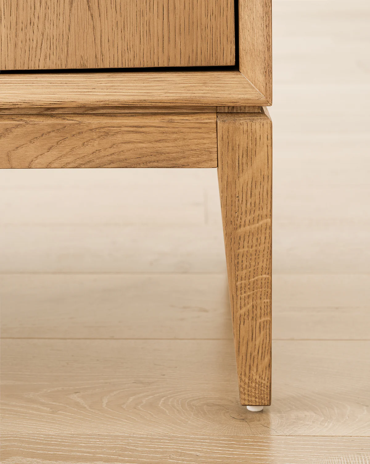 Jahnsen Sideboard - Image 6