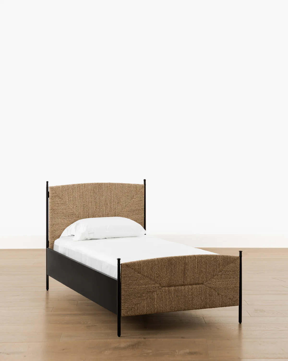 Peregrine Bed - Image 8