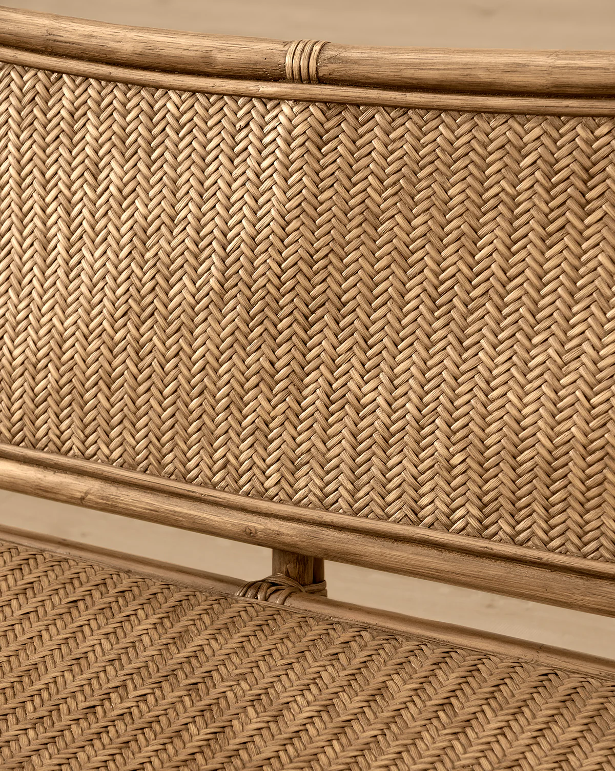 Rafaella Bench - Image 9