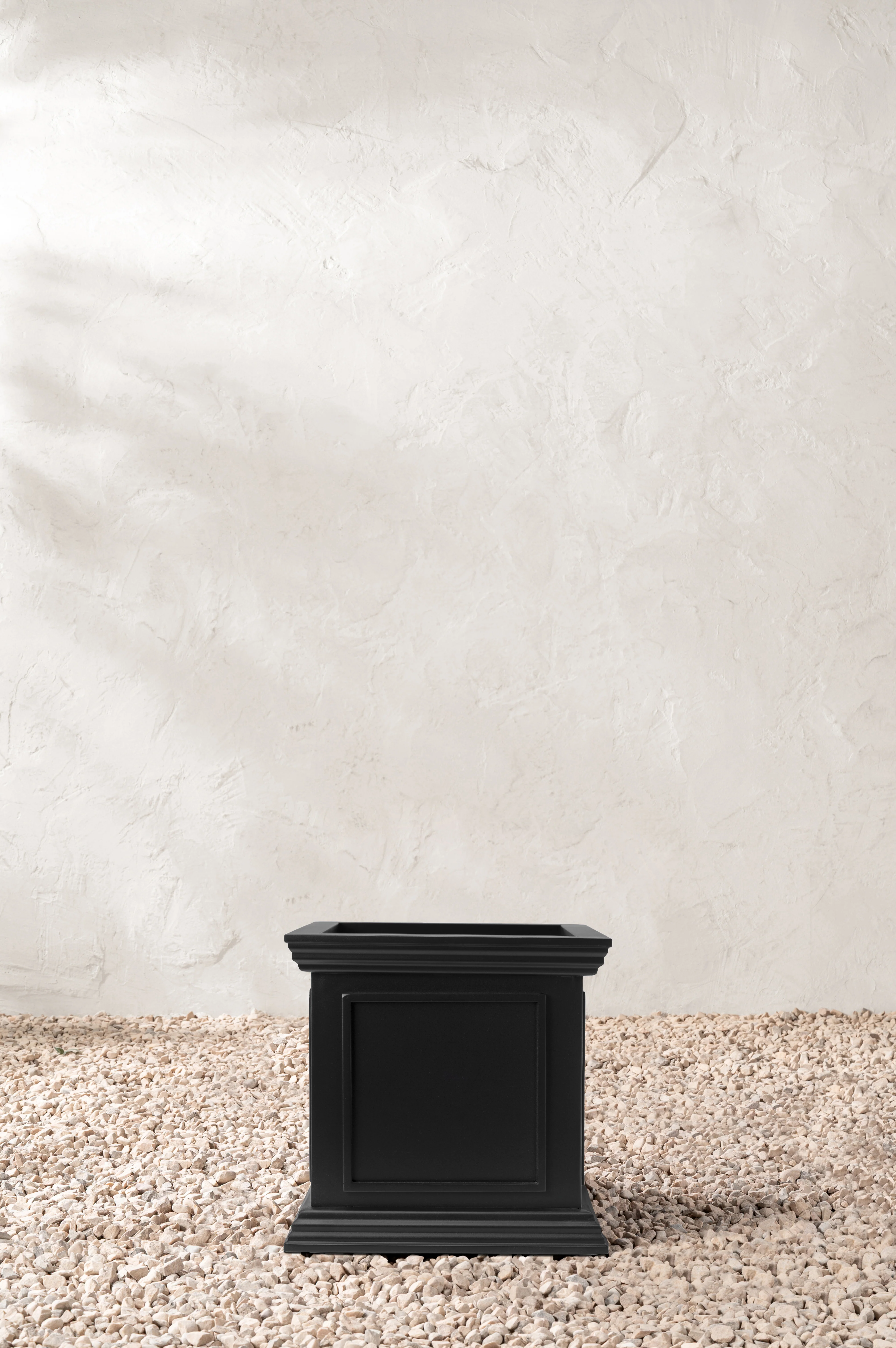 Riggins Outdoor Planter - Image 3