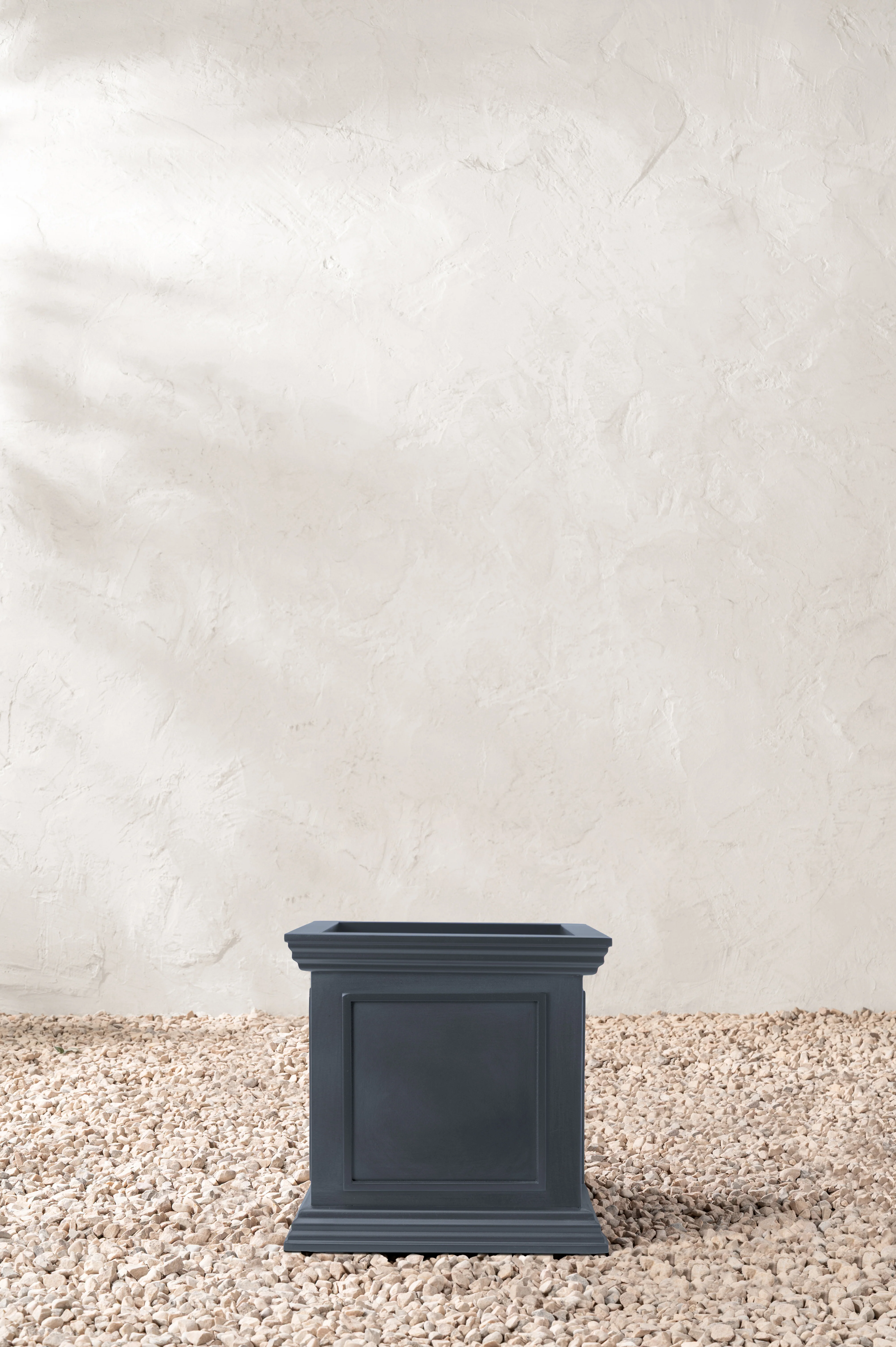 Riggins Outdoor Planter - Image 8