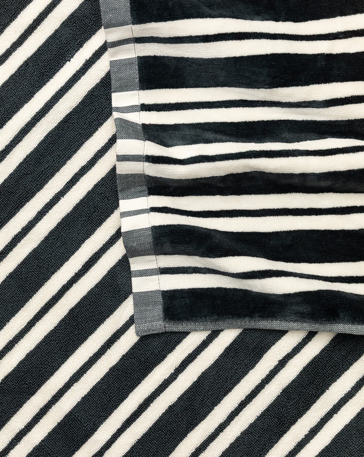 Seaview Beach Towel - Image 9
