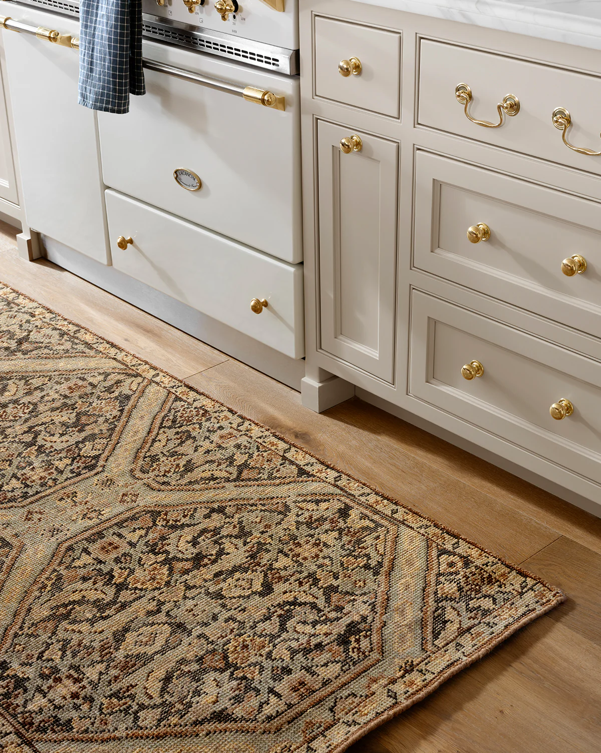 Sicilia Hand-Knotted Wool Rug - Image 3