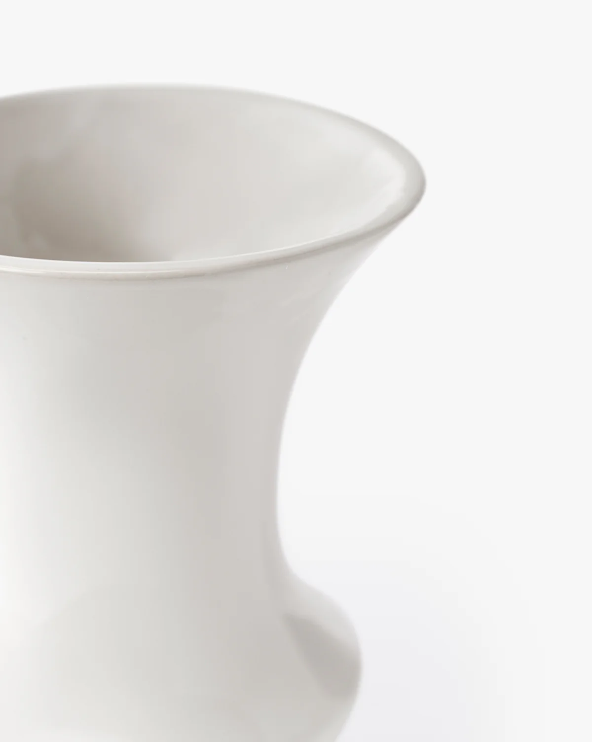 Tindra Handcrafted Vase - Image 3