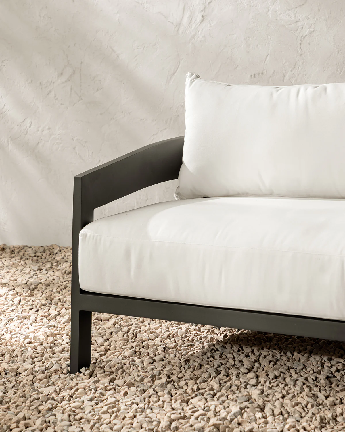 Vento Aluminum Sofa 68" - Image 6