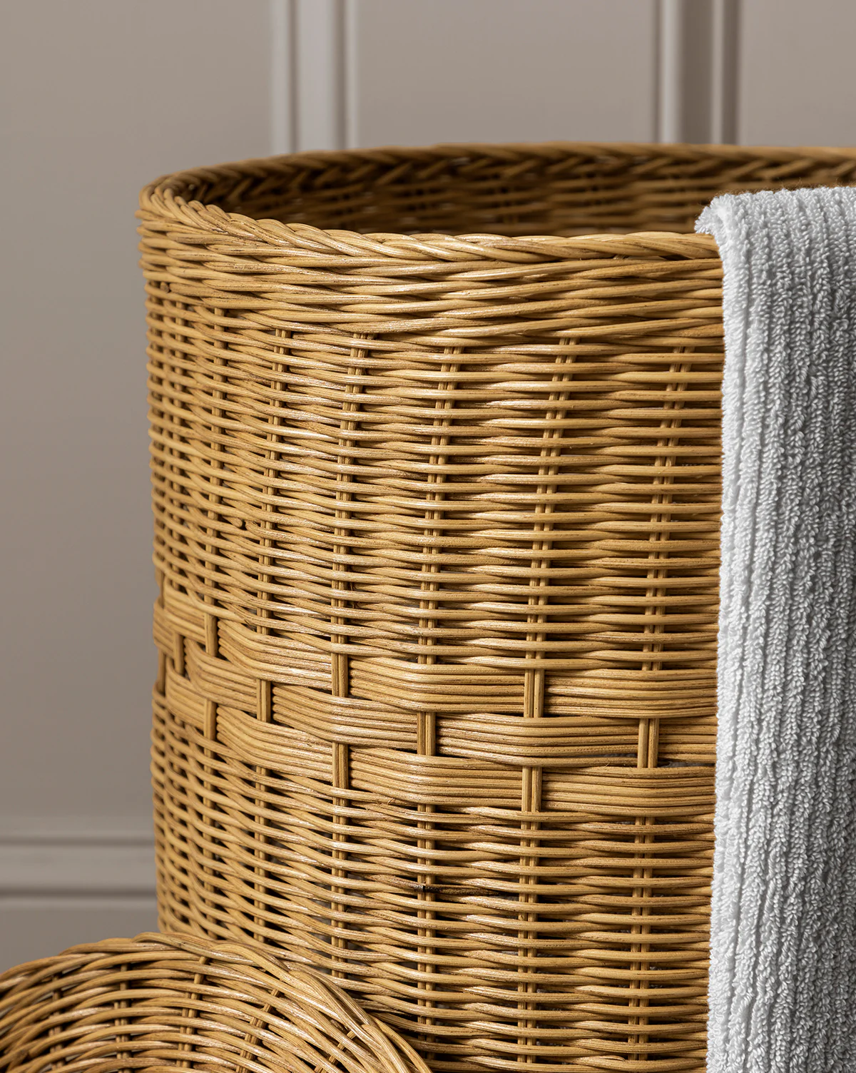 Whittier Laundry Hamper - Image 3
